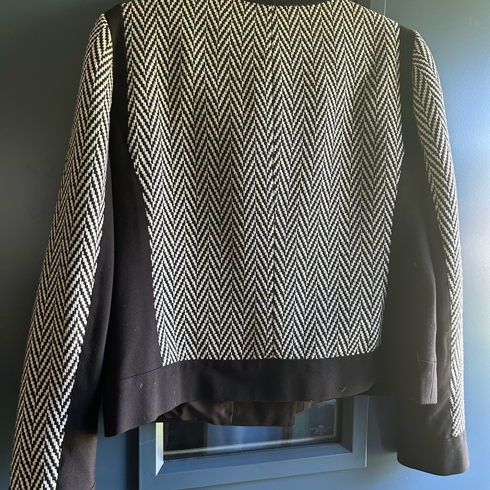 Ann Taylor chic jacket. - Picture 3 of 5